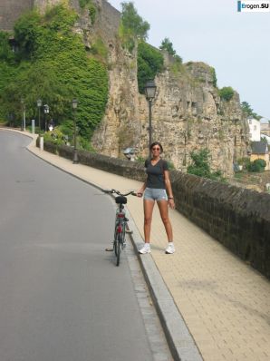 Турпоходы с сиськами. Эскиз 48