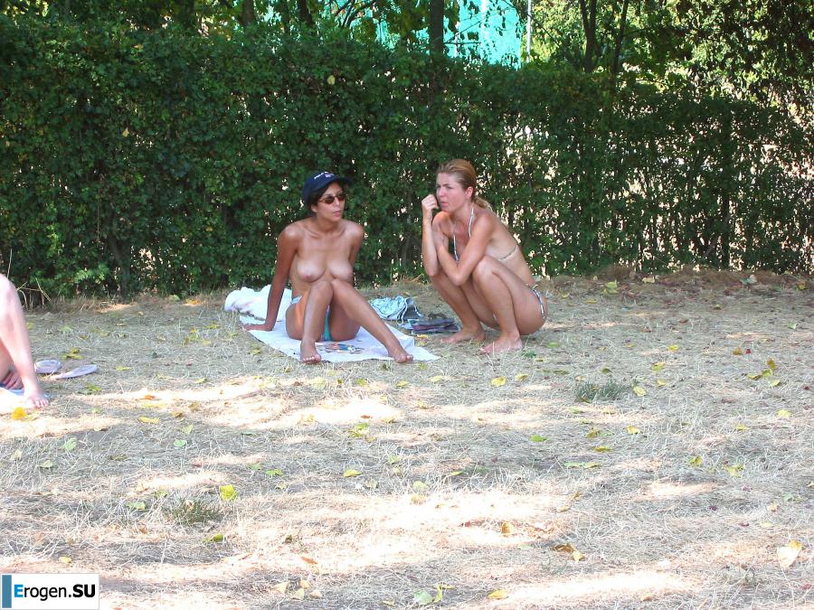 Posing on the seas. Photo 13