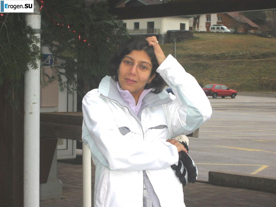 Posing on the seas. Photo 37