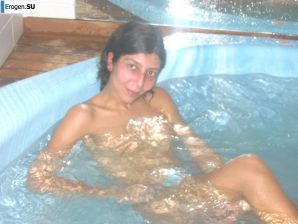 Posing on the seas. Thumb 38