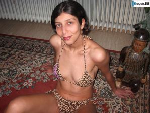 Modestly posing. Thumb 9