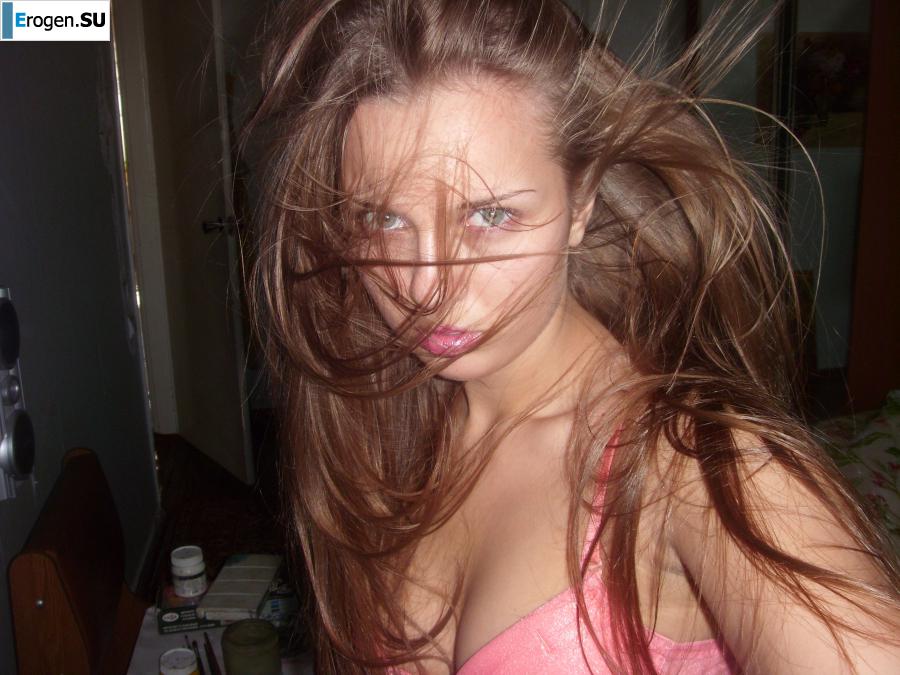 Selfies of a young artist. Photo 16