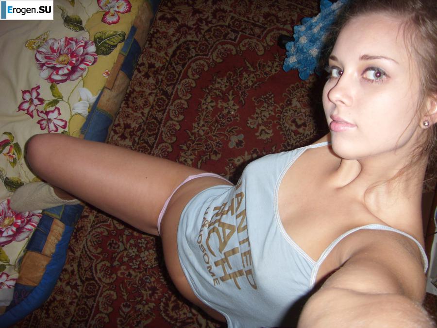 Selfies of a young artist. Photo 41