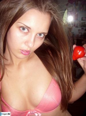 Селфи молодой художницы. Эскиз 11