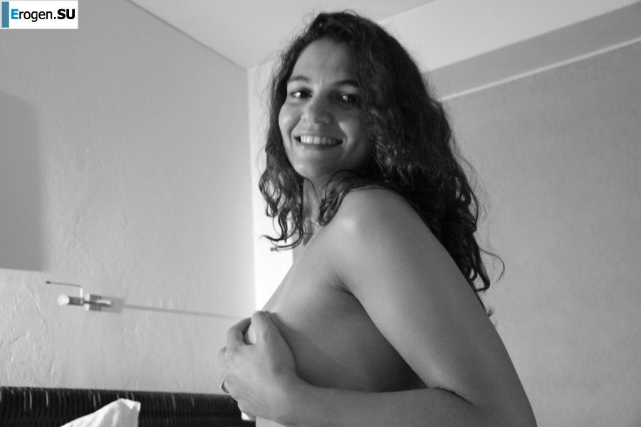 Album of the slender Italian. Photo 29