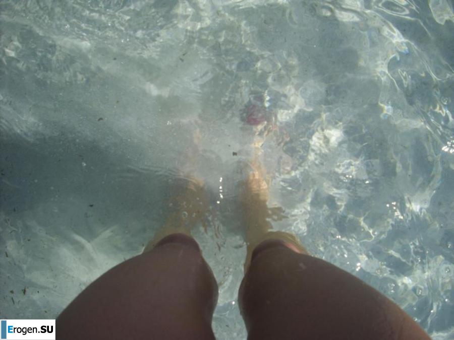 We]'re fooling around at the resort. Photo 15