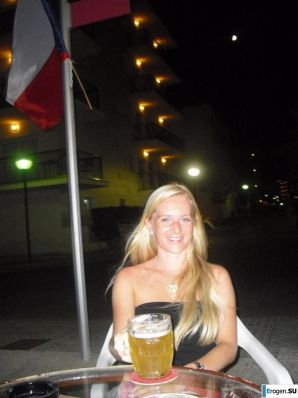 We]'re fooling around at the resort. Thumb 12