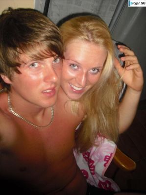 We]'re fooling around at the resort. Thumb 35