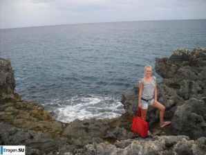 We]'re fooling around at the resort. Thumb 60