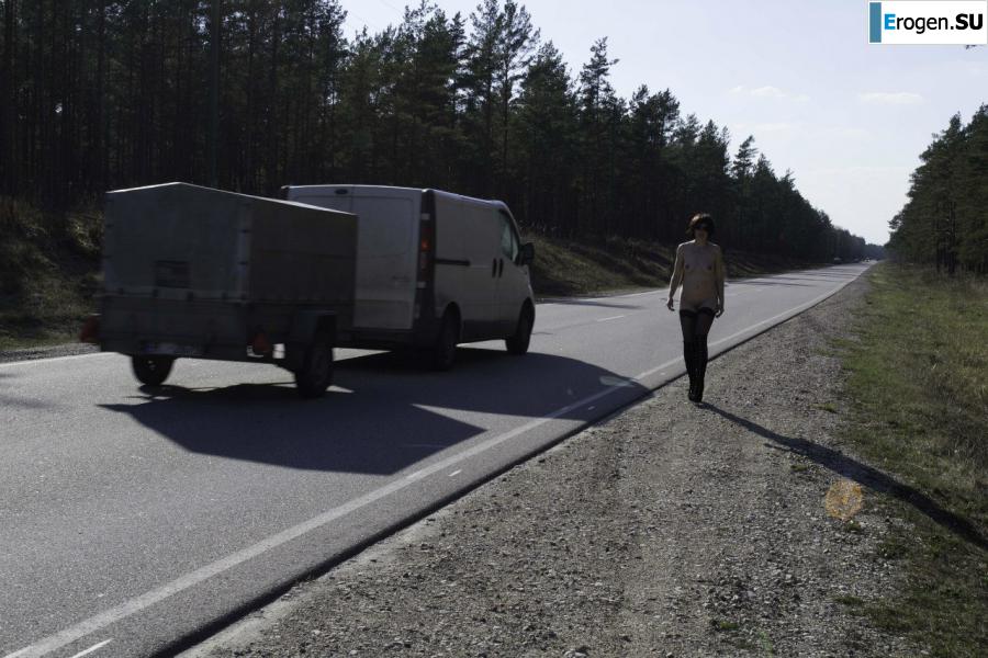 On the highway. Photo 23