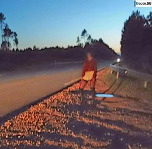 On the highway. Thumb 19