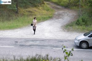 On the highway. Thumb 36