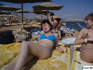 We lie to ourselves, sunbathe. Thumb 8