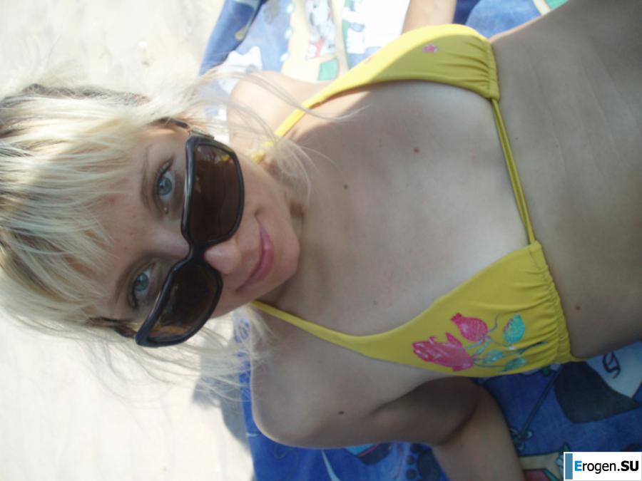 Girlfriends frolic and have a rest. Photo 13