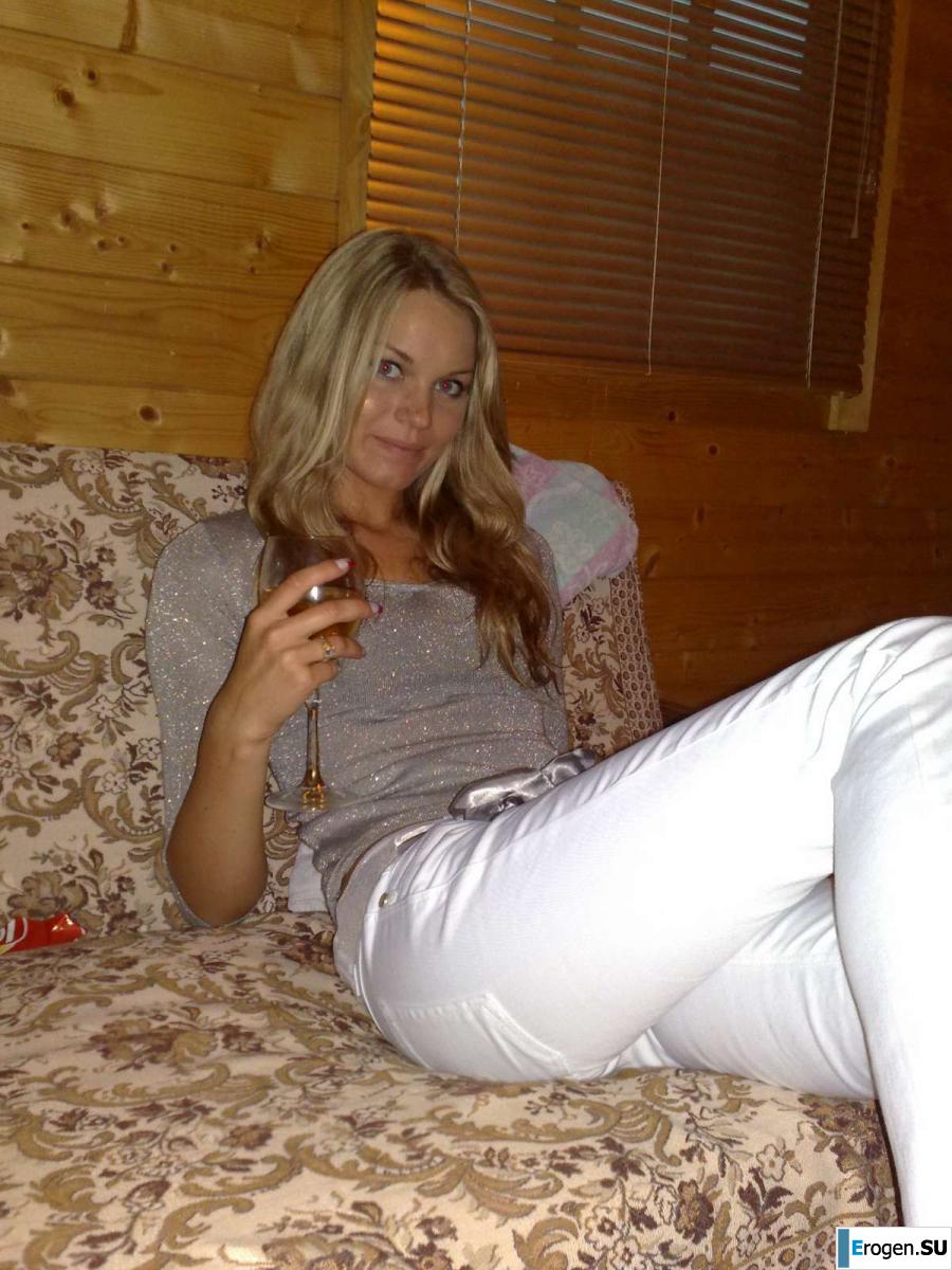 18 years old . Photo 23