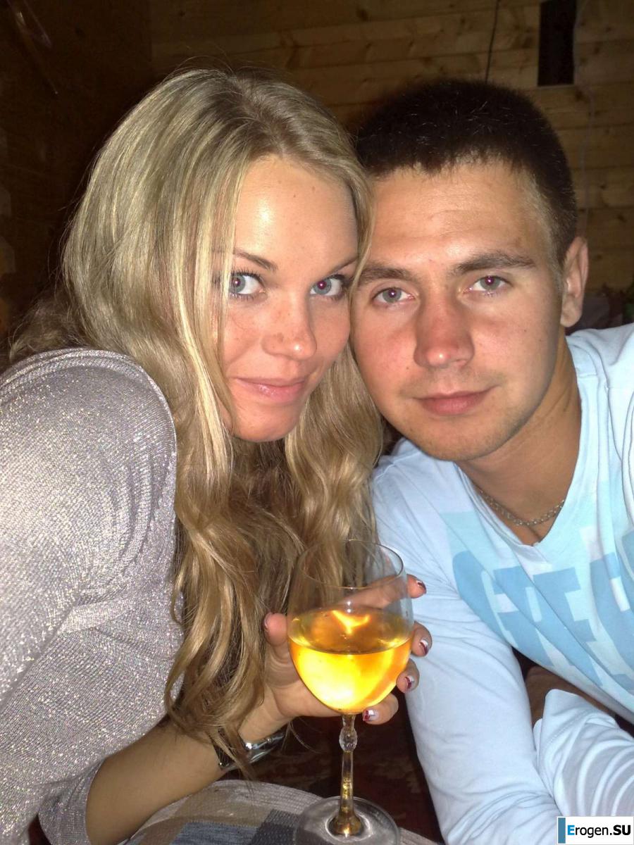 18 years old . Photo 37