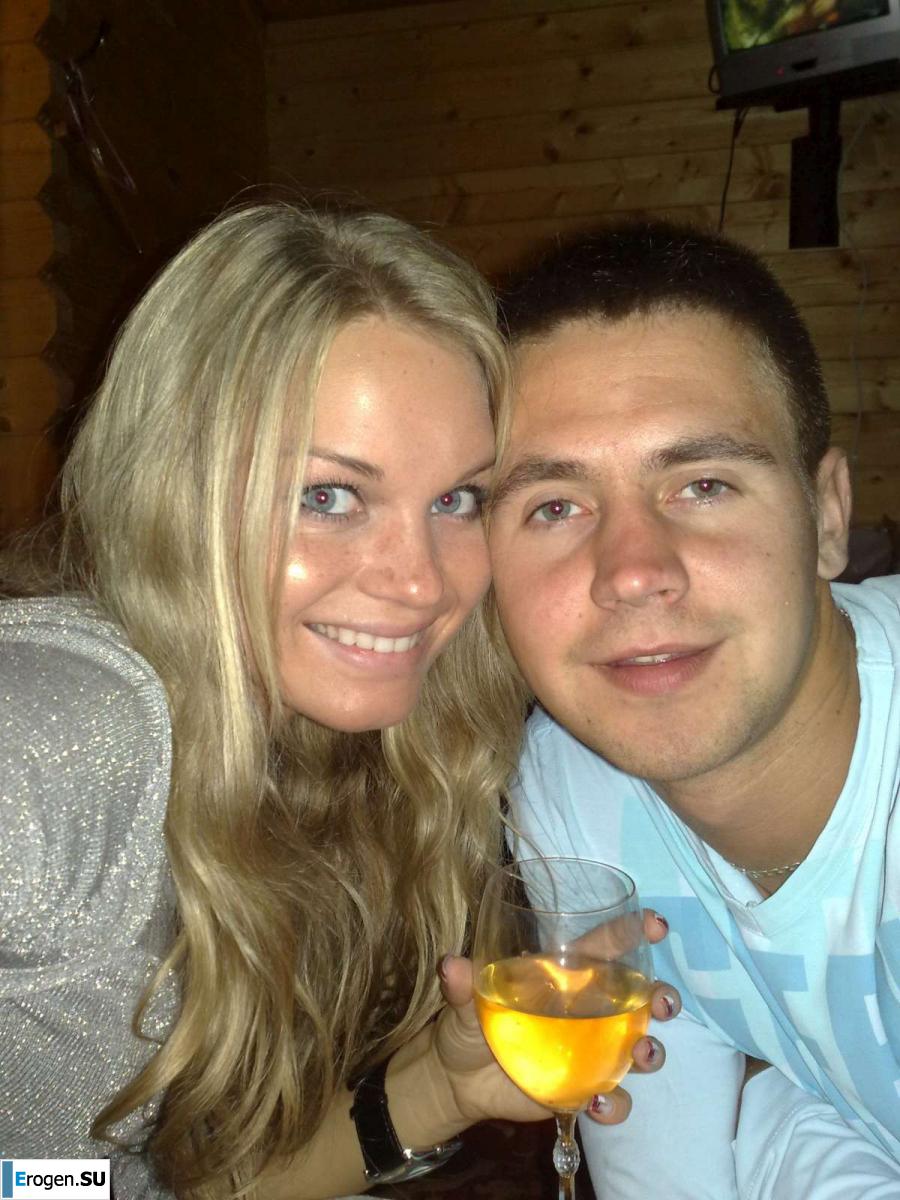 18 years old . Photo 60