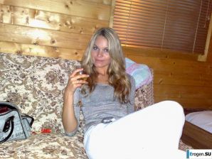 18 years old . Thumb 45