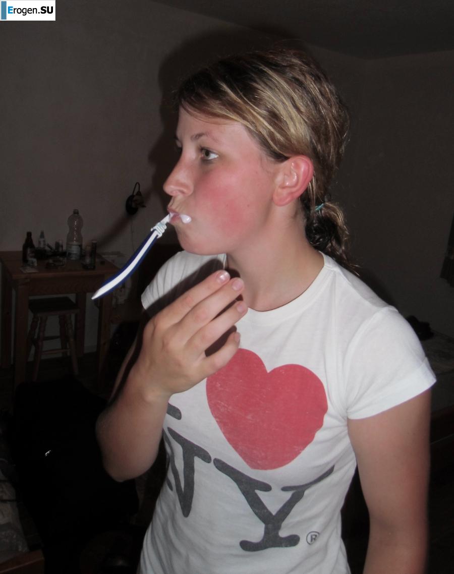 Naked in the bathroom. Photo 46