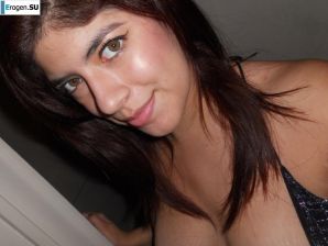 обнаженка на камеру. Эскиз 15