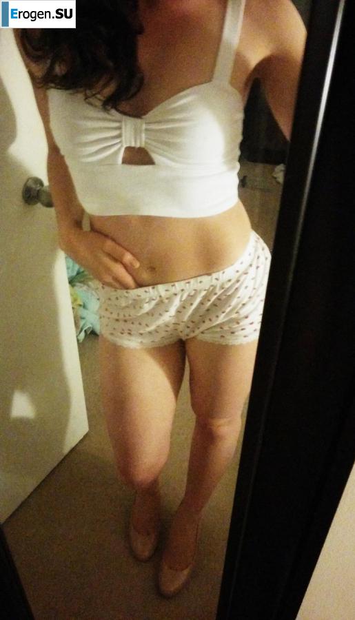 Her name is peachplumpear101. Photo 13