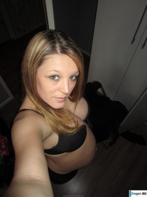 naked pregnant girl. Thumb 52
