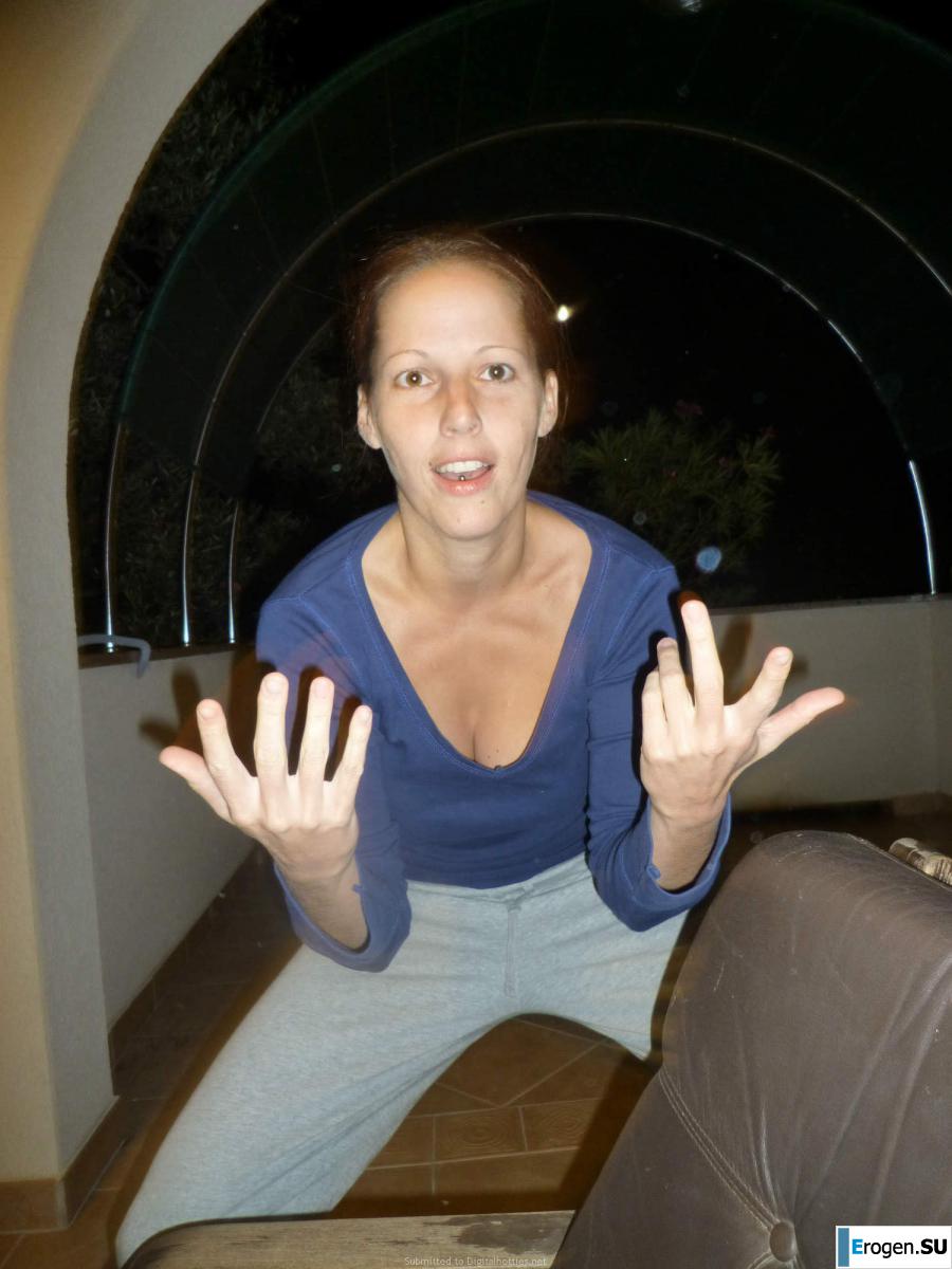 naked girls on the beach. Photo 17