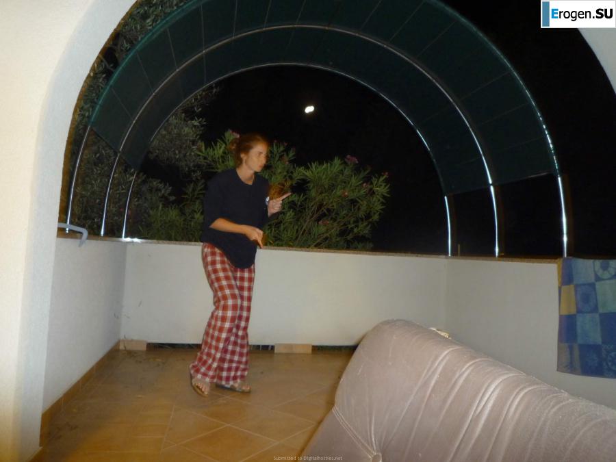 naked girls on the beach. Photo 21