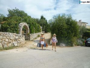 naked girls on the beach. Thumb 30