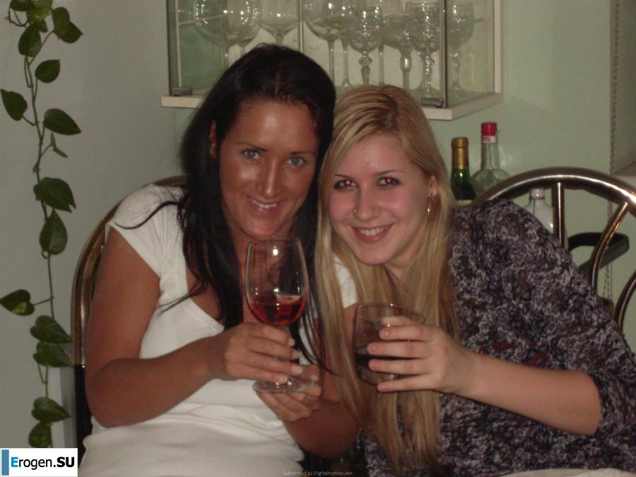 striptease on the beach. Photo 11