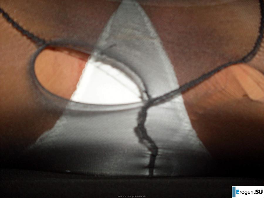 striptease on the beach. Photo 17