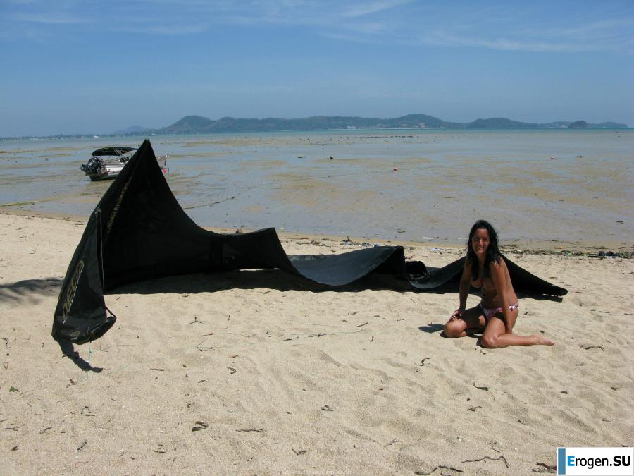 striptease on the beach. Photo 39