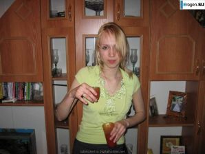 hut students party. Thumb 18