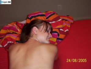 girl on the bed for a guy. Thumb 8