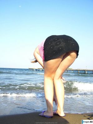 naked girls in various poses. Part 2. Thumb 36