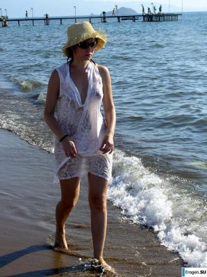 naked girls in various poses. Part 2. Thumb 8