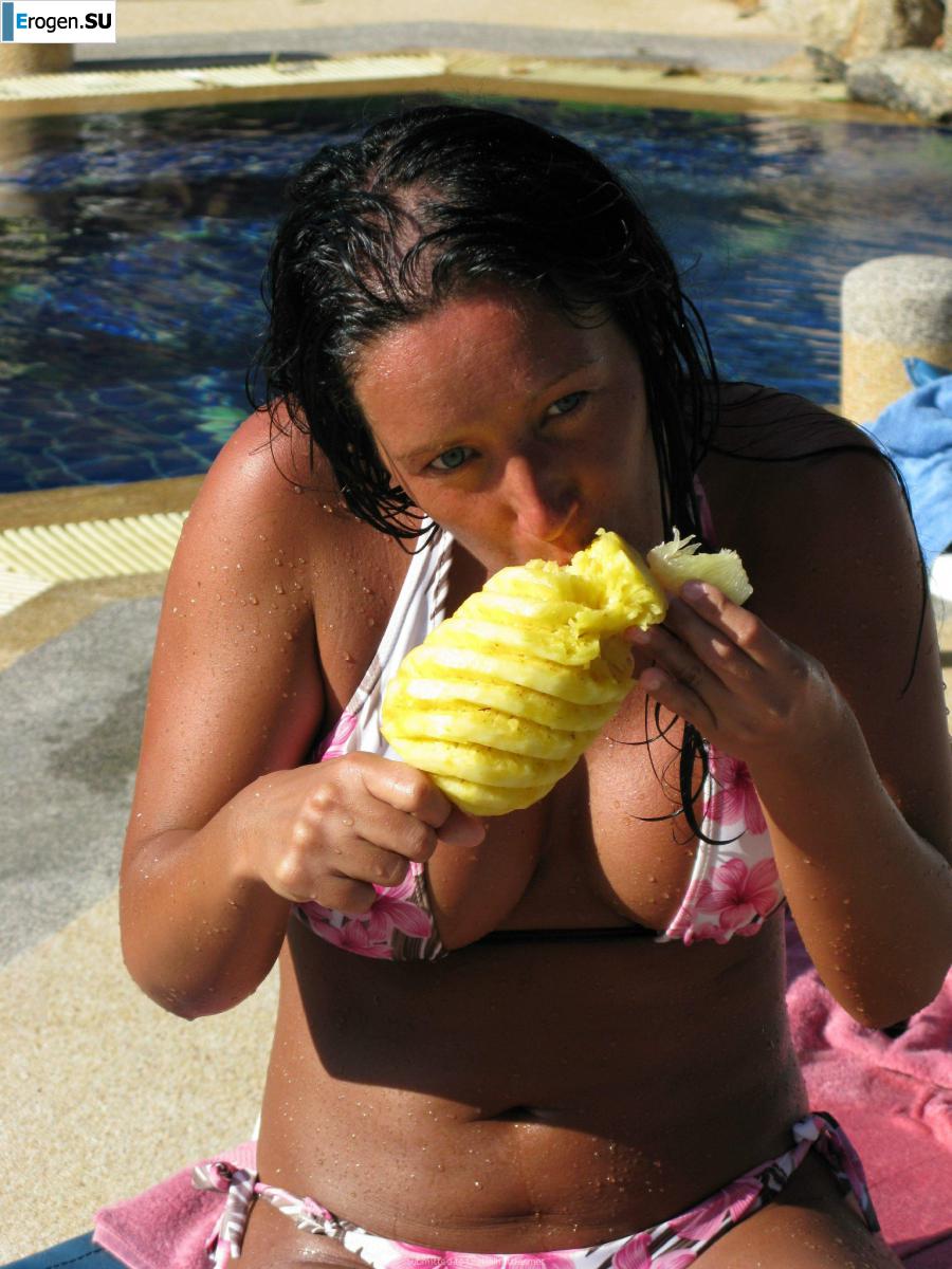 striptease on the beach. Part 2. Photo 5