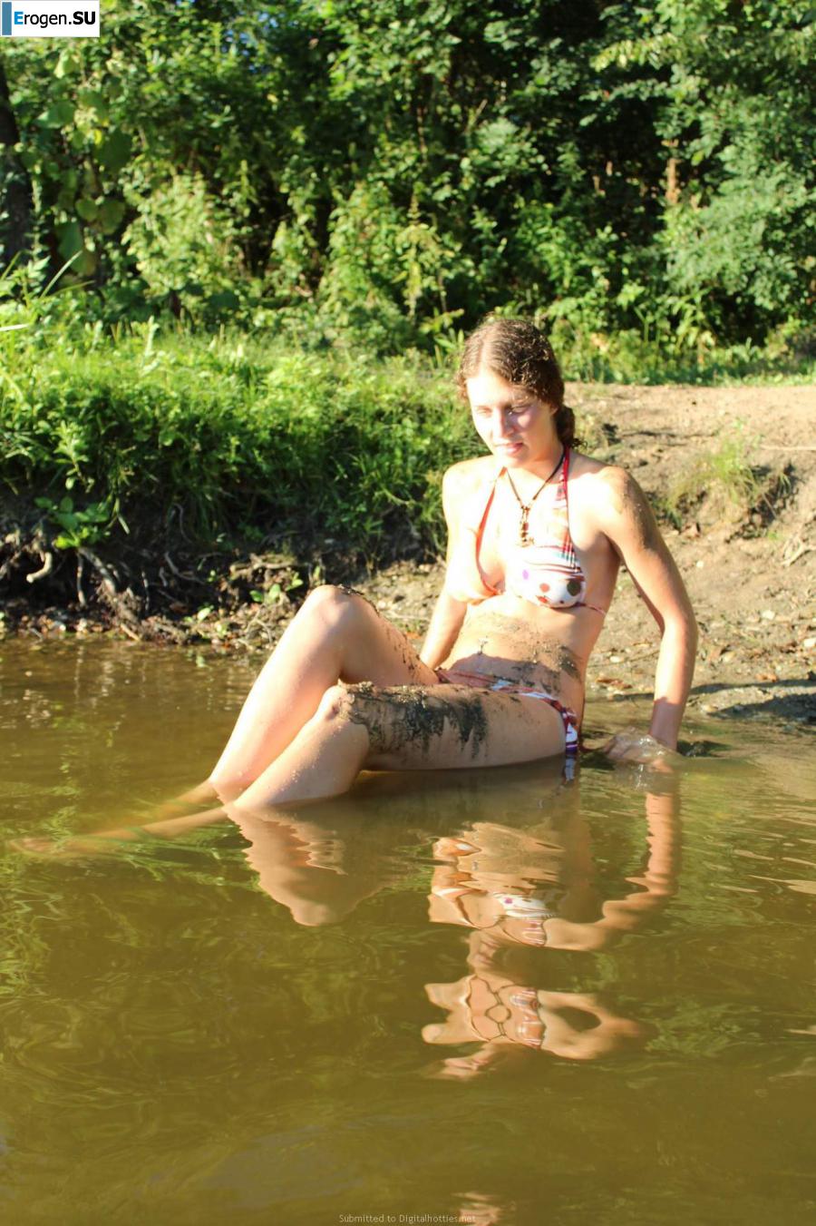 naked girls on the lake. Part 2. Photo 14