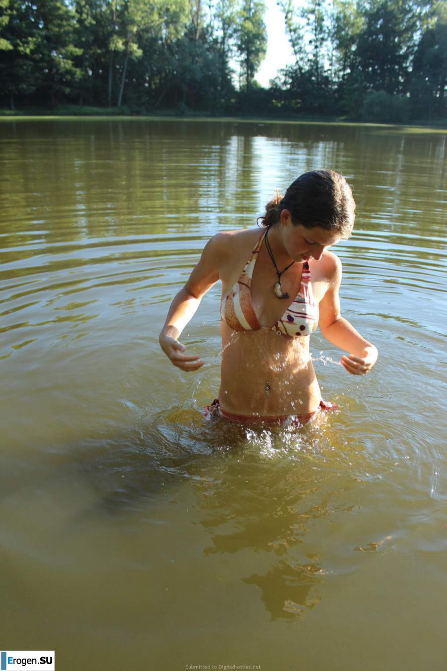 naked girls on the lake. Part 2. Photo 27