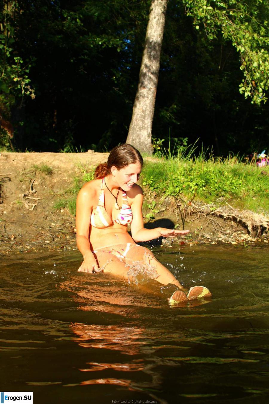 naked girls on the lake. Part 2. Photo 8