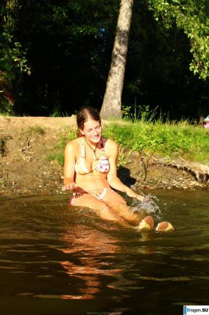 naked girls on the lake. Part 2. Thumb 7