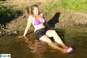 naked girls on the lake. Part 3. Thumb 16