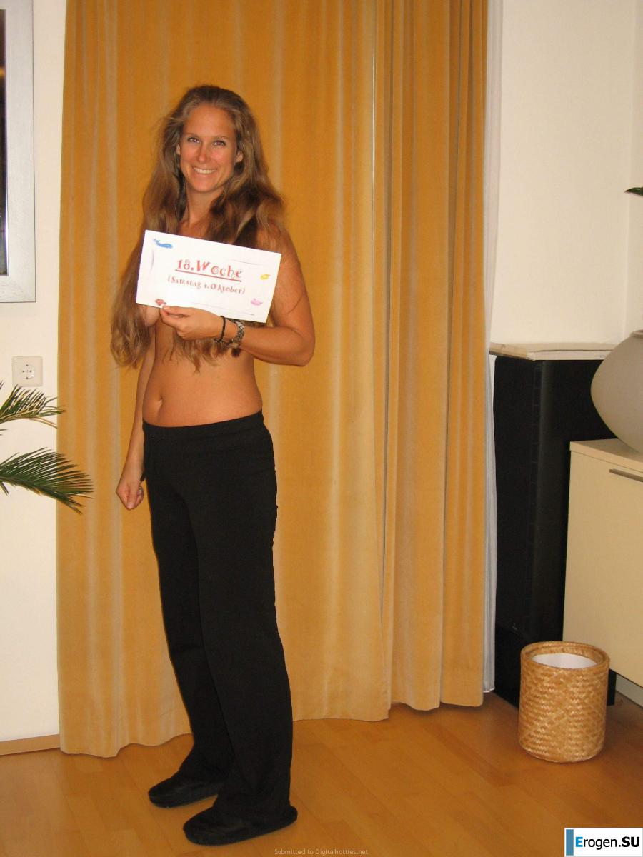 Naked and cheerful. Photo 38