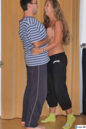 Naked and cheerful. Thumb 35