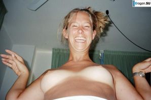 Naked and cheerful. Thumb 6