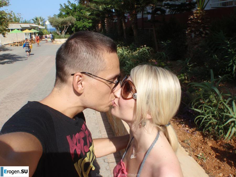 sex couple resting. Photo 3