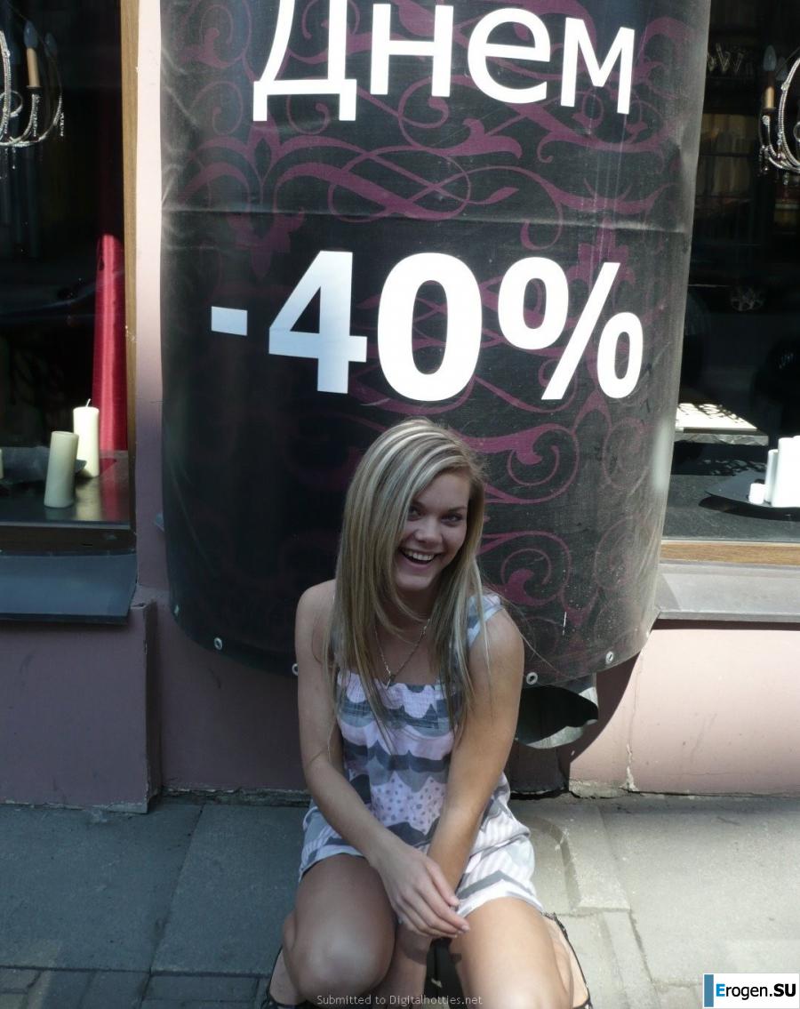 Young naked student. Photo 15