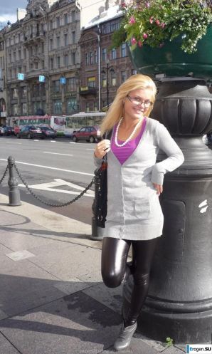 Young naked student. Thumb 22