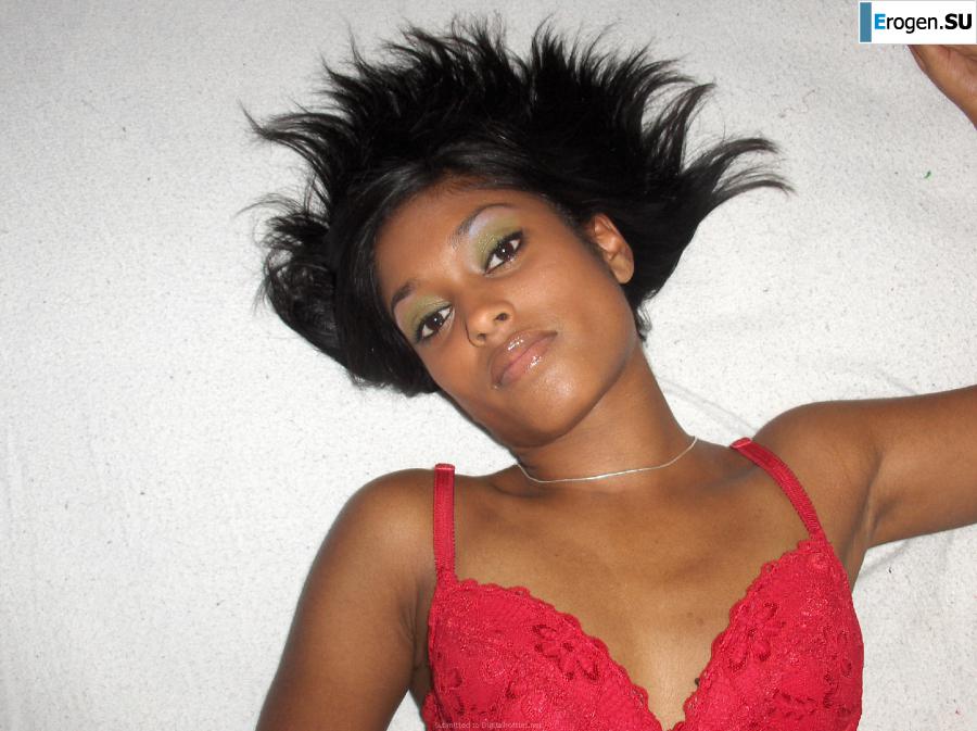 black woman as in the picture. Photo 18