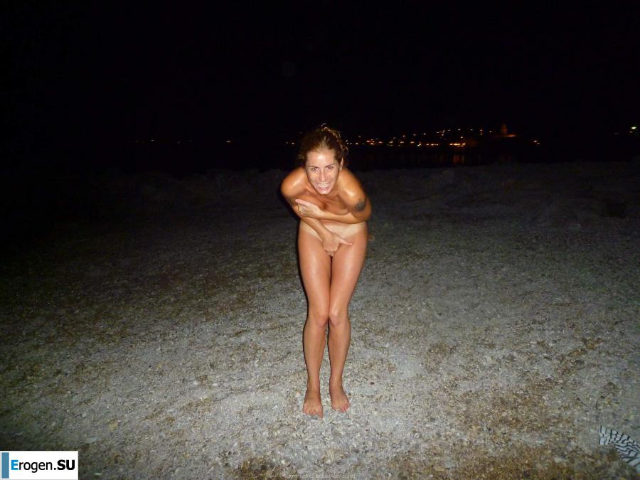 naked girls on the beach. Part 3. Photo 8